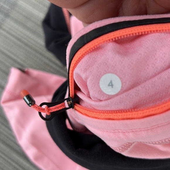 Lululemon Layer Me Long Black Coral Sleeve Size 4 - Picture 10 of 10